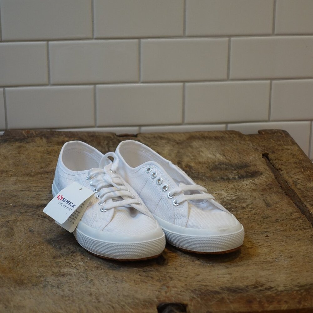 2750 Cotu Classic Sneakers - White